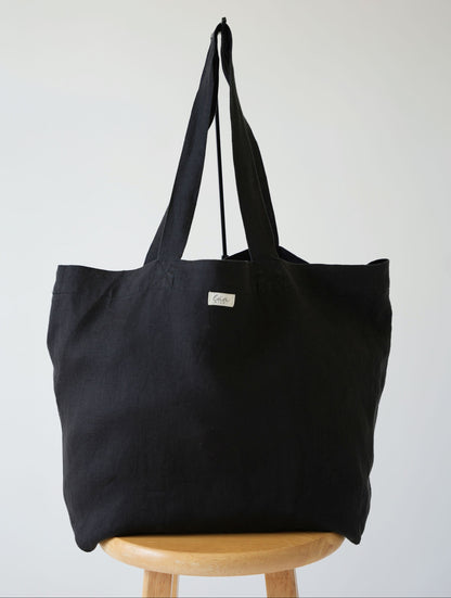 Natural fiber shoulder tote