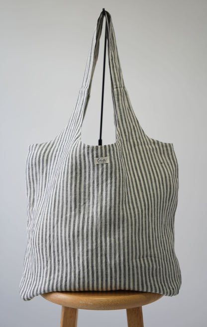 Natural fiber shoulder tote