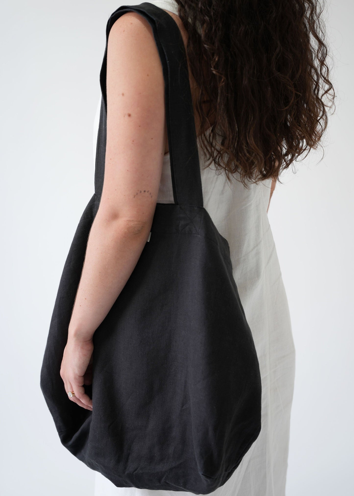 the classic linen tote