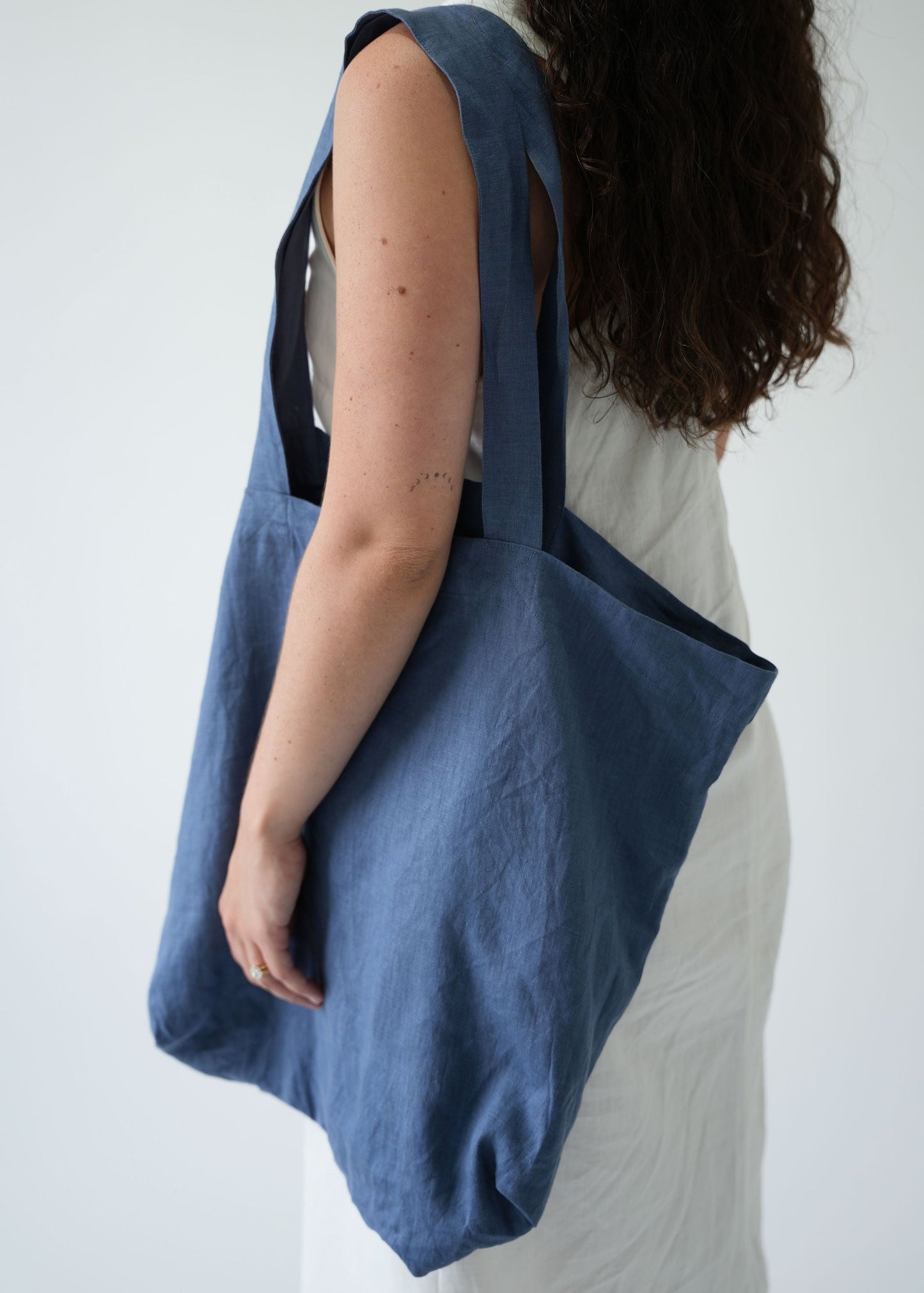 the classic linen tote